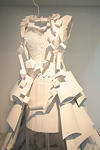 Constructed using 280 packages and 320 teabags, the Sappi gown was made at the workshop of artist Isabelle de Borchgrave