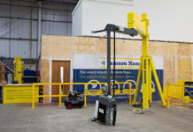 Samson Pallet Stability rotating arm machine